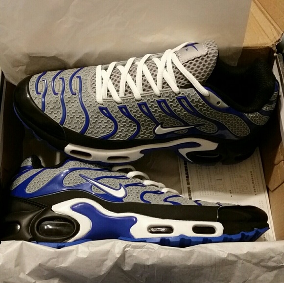 Nike Air Max size 11 men's - Picture 2 of 2